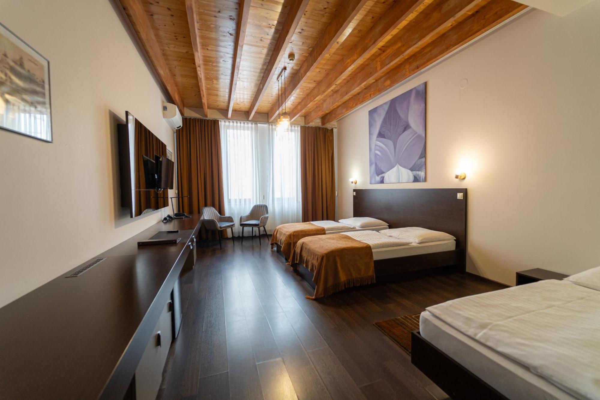 Boutique Hotel Zlaty Dukat Kösice Dış mekan fotoğraf