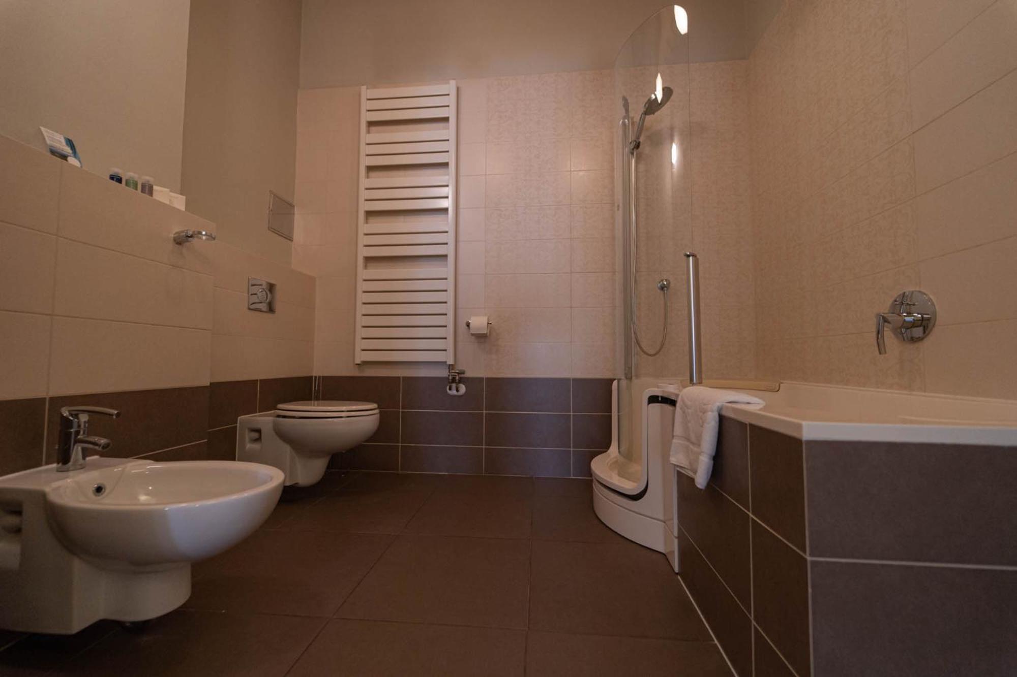 Boutique Hotel Zlaty Dukat Kösice Dış mekan fotoğraf