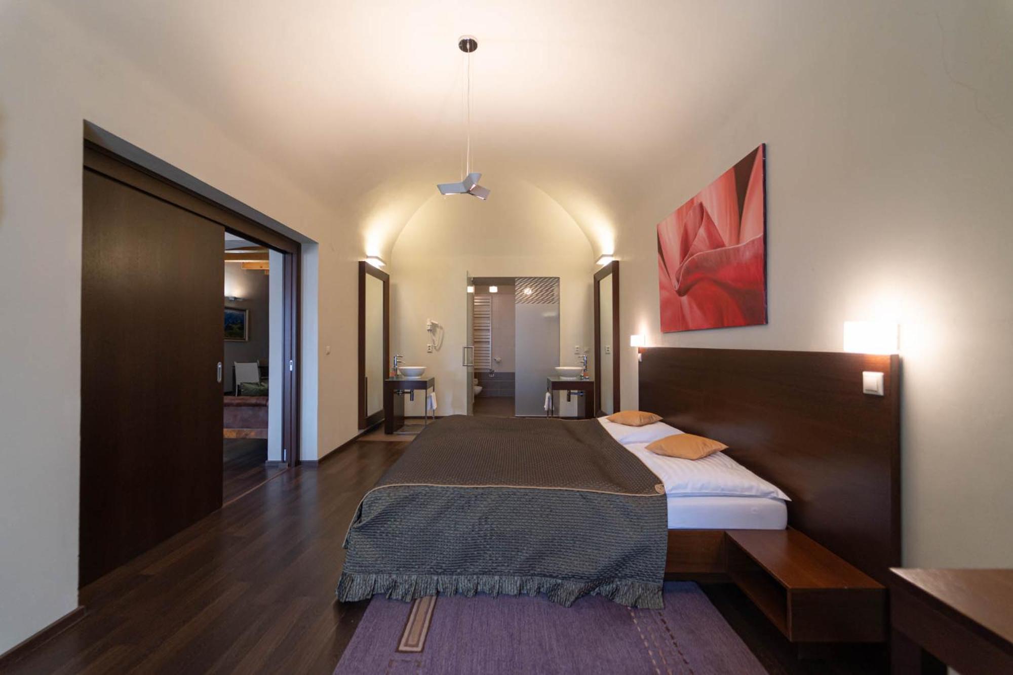 Boutique Hotel Zlaty Dukat Kösice Dış mekan fotoğraf