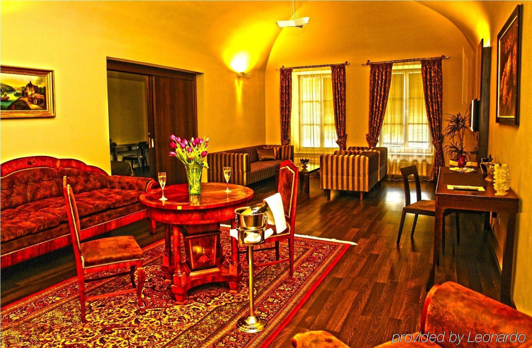 Boutique Hotel Zlaty Dukat Kösice Oda fotoğraf