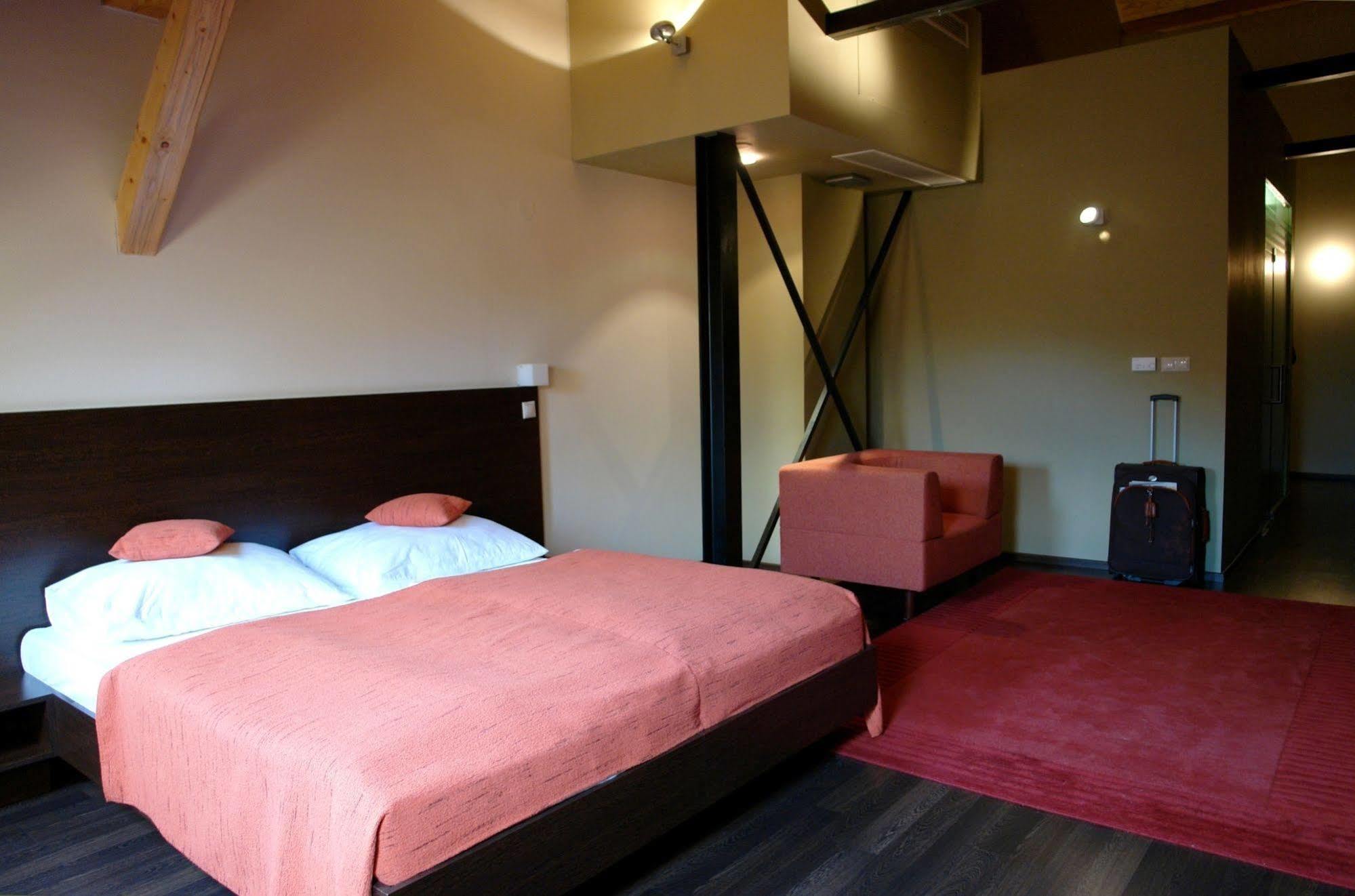 Boutique Hotel Zlaty Dukat Kösice Dış mekan fotoğraf